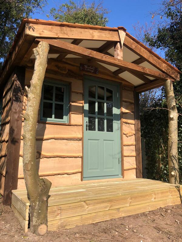 Fully Insulated Rustic Cabin - Sussex