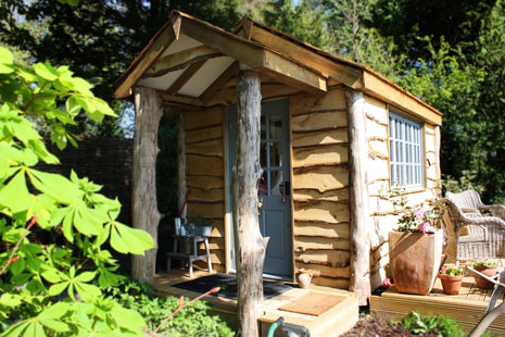 Quirky Oak Cabin Sussex
