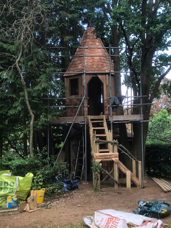 Building a Bespoke Cedar Tree House Surrey