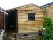 Bobust timber shed